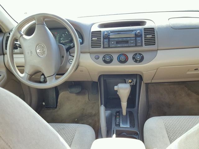 4T1BE32K03U737198 - 2003 TOYOTA CAMRY LE Beige Foto 9