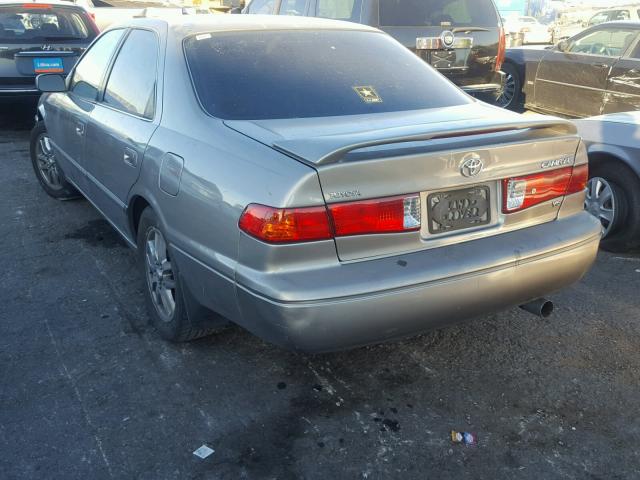 JT2BF28K6Y0276969 - 2000 TOYOTA CAMRY LE SILVER photo 3