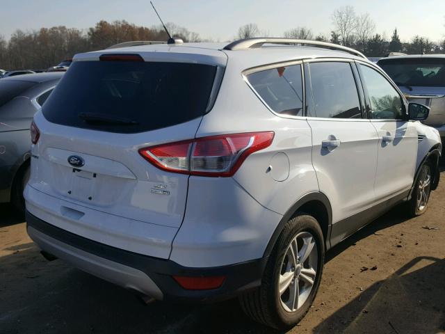 1FMCU9GXXFUB44550 - 2015 FORD ESCAPE SE WHITE photo 4