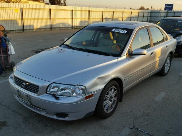 YV1TS59HX41368323 - 2004 VOLVO S80 2.5T SILVER photo 2