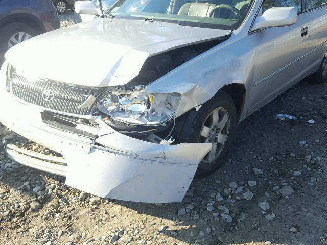 4T1BF28B02U212946 - 2002 TOYOTA AVALON XL SILVER photo 9