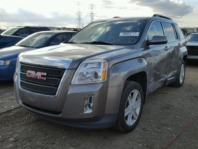 2GKFLTE50C6174559 - 2012 GMC TERRAIN SL GRAY photo 2