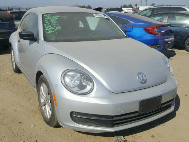 3VWFP7AT2DM637575 - 2013 VOLKSWAGEN BEETLE SILVER photo 1