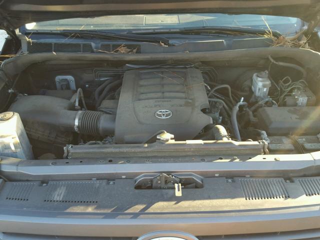 5TFRM5F1XFX091819 - 2015 TOYOTA TUNDRA DOU GRAY photo 7