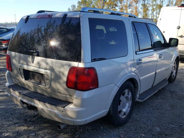 5LMFU28516LJ17192 - 2006 LINCOLN NAVIGATOR Biały zdjęcie 4
