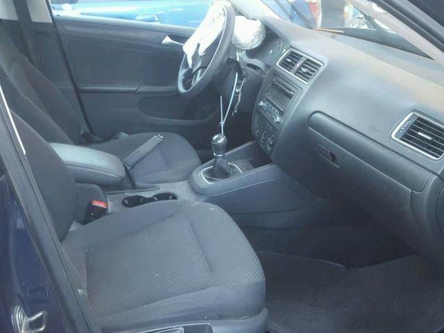 3VW1K7AJ3EM442187 - 2014 VOLKSWAGEN JETTA BASE 蓝色 照片 5