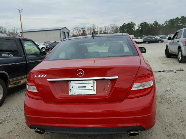 WDDGF54X48F107553 - 2008 MERCEDES-BENZ C 300 RED photo 9