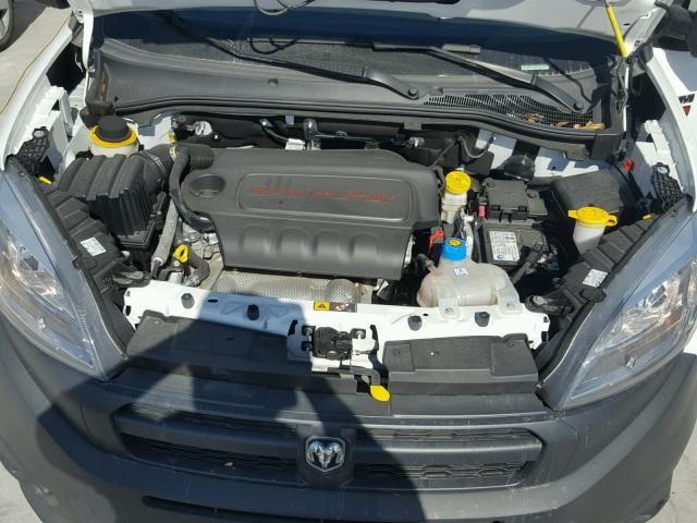 ZFBERFAB9H6E32177 - 2017 RAM PROMASTER 白色 照片 7