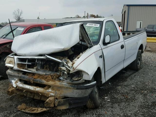 1FTDF1727VNA50952 - 1997 FORD F150 WHITE photo 2