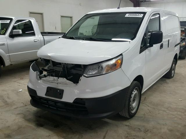 3N63M0ZN4FK723476 - 2015 CHEVROLET CITY EXPRE WHITE photo 2