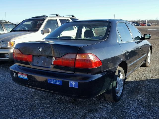 1HGCG6577YA116594 - 2000 HONDA ACCORD EX BLACK photo 4