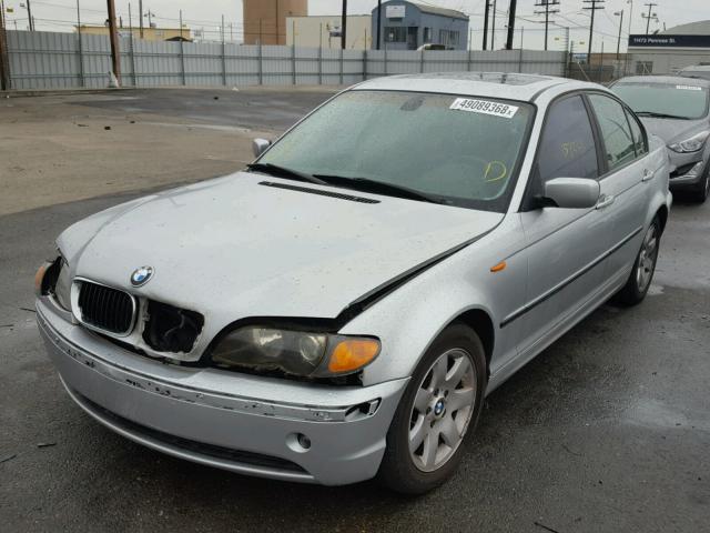 WBAAZ33434KP84000 - 2004 BMW 325 IS SUL SILVER photo 2