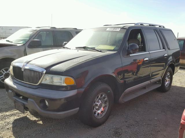 5LMRU27L1XLJ03419 - 1999 LINCOLN NAVIGATOR BLACK photo 2