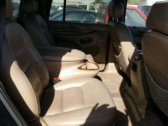 5LMRU27L1XLJ03419 - 1999 LINCOLN NAVIGATOR BLACK photo 6
