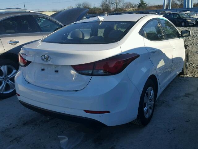 5NPDH4AE8GH769094 - 2016 HYUNDAI ELANTRA SE WHITE photo 4