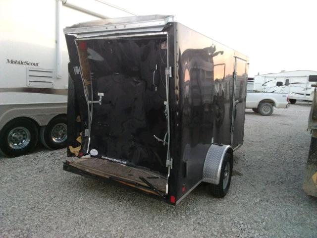 B1LL0FSALE4909067 - 2018 WILDWOOD HAULER BLACK photo 4