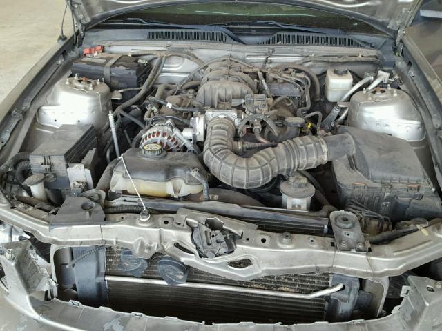 1ZVHT80N485108105 - 2008 FORD MUSTANG SILVER photo 7