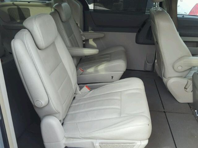 2A8HR54P58R629616 - 2008 CHRYSLER TOWN & COU BLUE photo 6