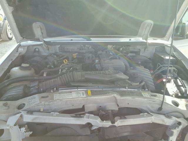 4F4YR12D32TM10699 - 2002 MAZDA B2300 SILVER photo 7