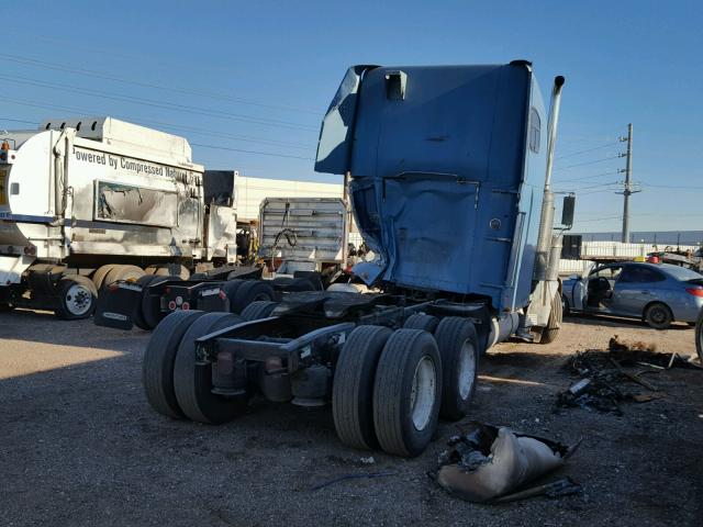 1FUPDSZB2XDA05119 - 1999 FREIGHTLINER CONVENTION BLUE photo 4