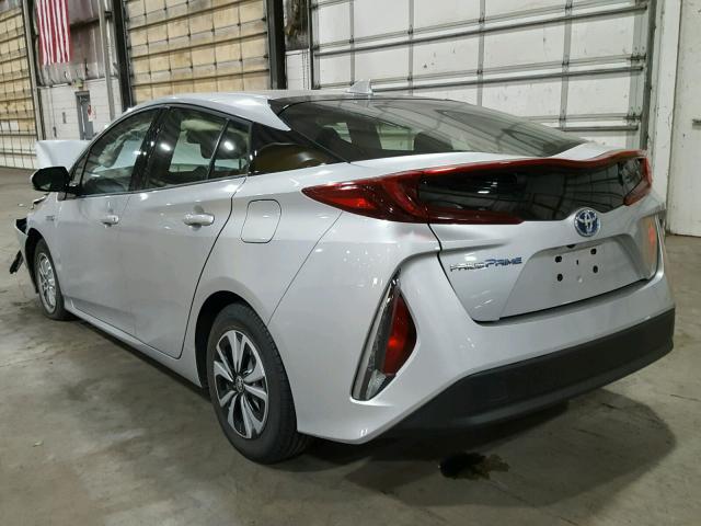 JTDKARFP0H3003831 - 2017 TOYOTA PRIUS PRIM ნაცრისფერი ფოტო 3