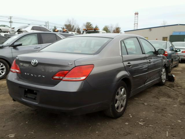 4T1BK36B67U243663 - 2007 TOYOTA AVALON XL Сұр фото 4