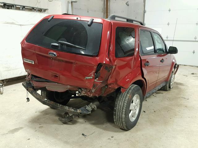 1FMCU0DG9BKA73461 - 2011 FORD ESCAPE XLT RED photo 4