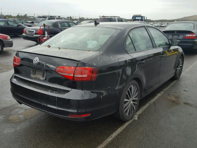 3VWB17AJXFM224496 - 2015 VOLKSWAGEN JETTA SE BLACK photo 4