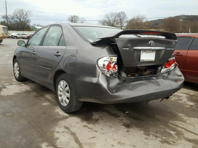 4T1BE32K45U624860 - 2005 TOYOTA CAMRY LE GRAY photo 3