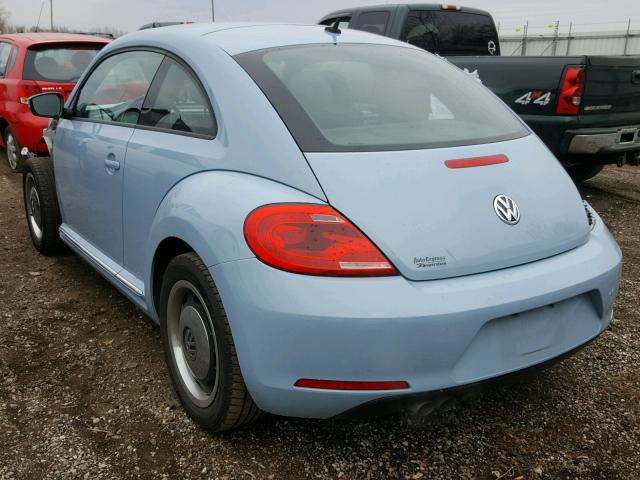 3VWHP7AT7DM646216 - 2013 VOLKSWAGEN BEETLE BLUE photo 3