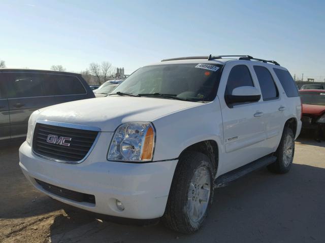 1GKFK33009R198769 - 2009 GMC YUKON SLT WHITE photo 2