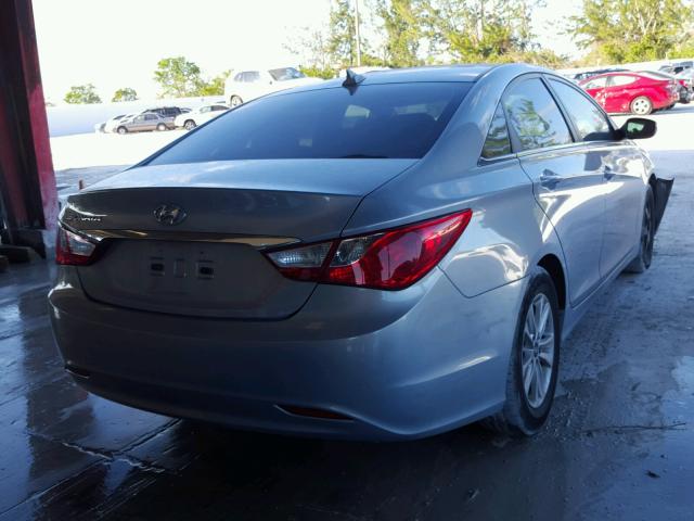 5NPEB4AC7DH617341 - 2013 HYUNDAI SONATA GLS SILVER photo 4