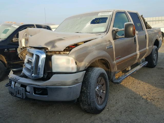 1FTSW21P85EC81408 - 2005 FORD F250 SUPER GOLD photo 2