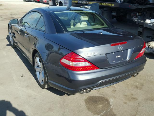 WDBSK71F49F142892 - 2009 MERCEDES-BENZ SL 550 GRAY photo 3