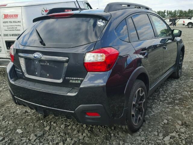 JF2GPABC4H8227276 - 2017 SUBARU CROSSTREK GRAY photo 4