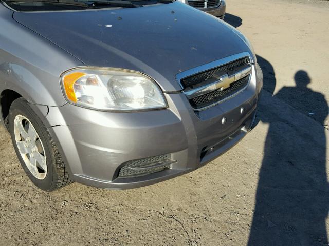 KL1TD5DE5AB126632 - 2010 CHEVROLET AVEO LS GRAY photo 9