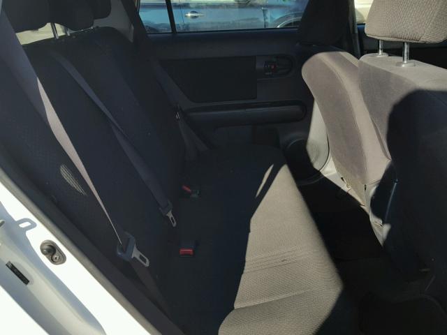 JTLKE50E581031337 - 2008 TOYOTA SCION XB 白色 照片 6
