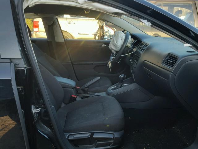 3VW2K7AJ6FM282005 - 2015 VOLKSWAGEN JETTA BASE BLACK photo 5