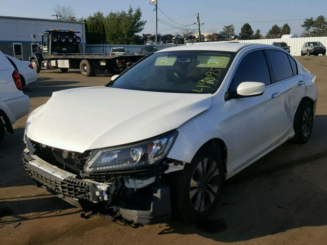 1HGCR2F39DA199079 - 2013 HONDA ACCORD LX WHITE photo 2