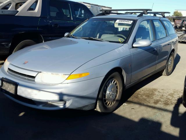 1G8JW82R4YY681445 - 2000 SATURN LW2 SILVER photo 2