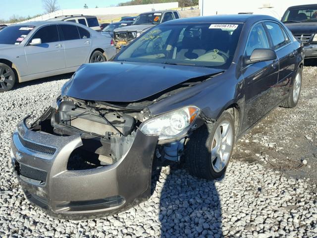 1G1ZB5EB2A4150252 - 2010 CHEVROLET MALIBU LS GRAY photo 2