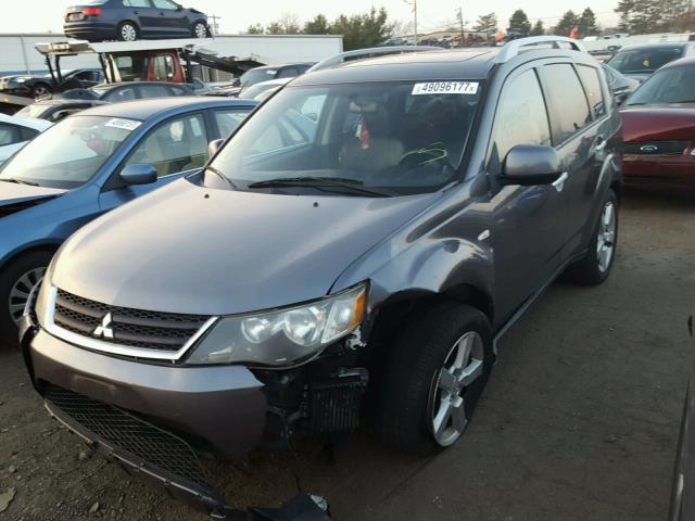 JA4MT41XX7U007689 - 2007 MITSUBISHI OUTLANDER GRAY photo 2