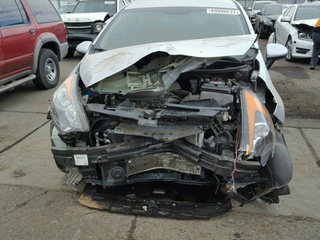 KNADM5A39E6359778 - 2014 KIA RIO LX SILVER photo 9