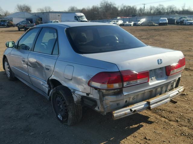 1HGCG56492A128350 - 2002 HONDA ACCORD LX SILVER photo 3