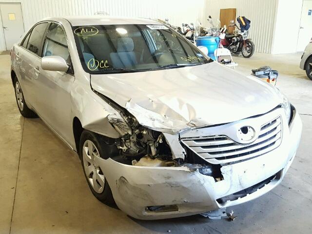 4T1BK46K58U569946 - 2008 TOYOTA CAMRY LE ვერცხლისფერი ფოტო 1