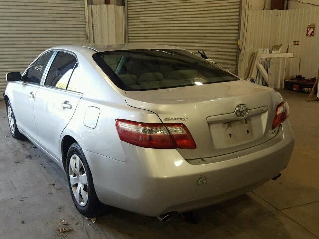 4T1BK46K58U569946 - 2008 TOYOTA CAMRY LE SILVER photo 3