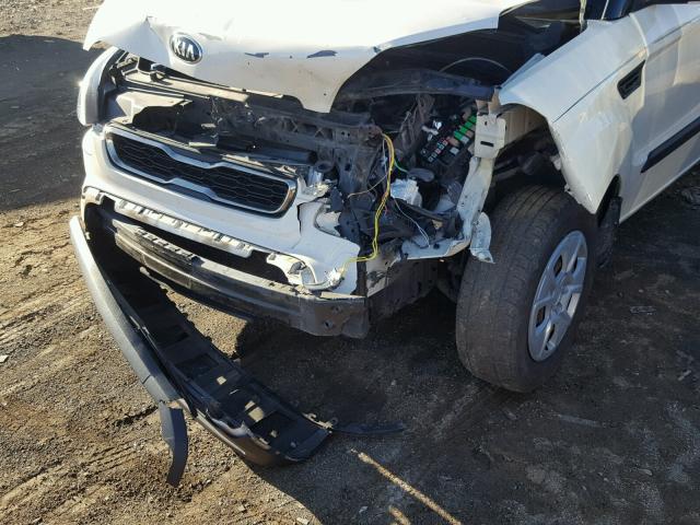 KNDJT2A50D7497873 - 2013 KIA SOUL WHITE photo 9