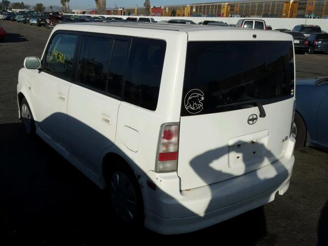 JTLKT324864065539 - 2006 TOYOTA SCION XB WHITE photo 3