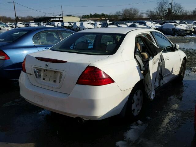 1HGCM56486A045622 - 2006 HONDA ACCORD LX WHITE photo 4