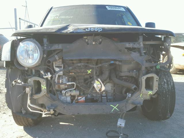 1C4NJPFB6FD264734 - 2015 JEEP PATRIOT LA BLACK photo 9